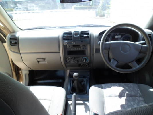 อีซูซู ดีแม็กซ์ รุ่น SX สีบรอซ์ทอง ปี 2006 เครื่อง 2500 CC ดีเซล