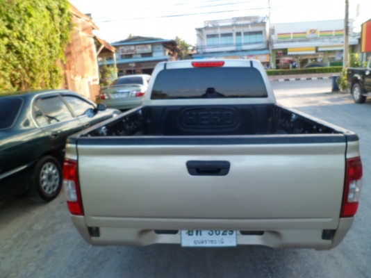 อีซูซู ดีแม็กซ์ รุ่น SX สีบรอซ์ทอง ปี 2006 เครื่อง 2500 CC ดีเซล