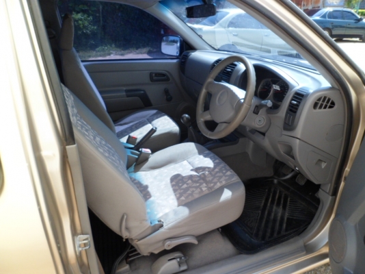 อีซูซู ดีแม็กซ์ รุ่น SX สีบรอซ์ทอง ปี 2006 เครื่อง 2500 CC ดีเซล