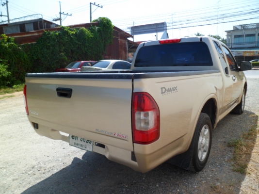อีซูซู ดีแม็กซ์ รุ่น SX สีบรอซ์ทอง ปี 2006 เครื่อง 2500 CC ดีเซล