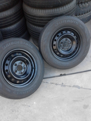 กะทะล้อ 5 รู  ของ TOYOTA  VIGOกระบะ มี  2 ล้อพร้อมยาง    TEL.081-427-3941