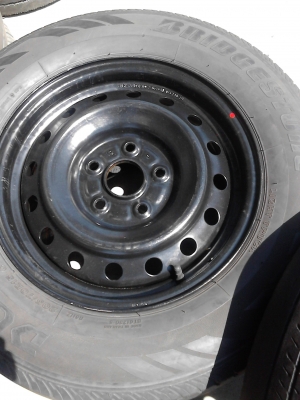 กะทะล้อ 5 รู  ของ TOYOTA  VIGOกระบะ มี  2 ล้อพร้อมยาง    TEL.081-427-3941