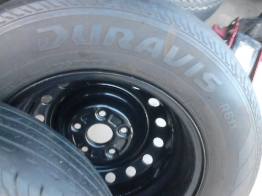 กะทะล้อ 5 รู  ของ TOYOTA  VIGOกระบะ มี  2 ล้อพร้อมยาง    TEL.081-427-3941