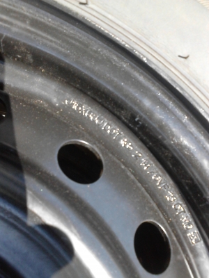 กะทะล้อ 5 รู  ของ TOYOTA  VIGOกระบะ มี  2 ล้อพร้อมยาง    TEL.081-427-3941