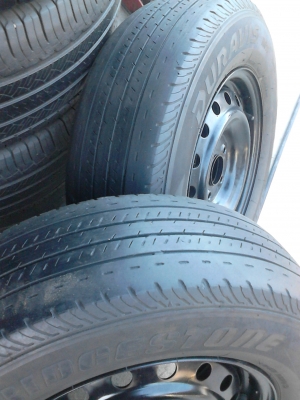 กะทะล้อ 5 รู  ของ TOYOTA  VIGOกระบะ มี  2 ล้อพร้อมยาง    TEL.081-427-3941