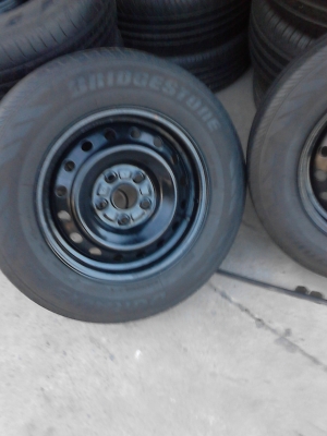 กะทะล้อ 5 รู  ของ TOYOTA  VIGOกระบะ มี  2 ล้อพร้อมยาง    TEL.081-427-3941