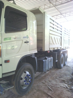 รถฮีโน่ 10 ล้อดั้ม 344 แรงม้า. ปี 56  ( รถวิ่ง 5x,xxx กม. )  สนใจติดต่อ 081 - 6079515