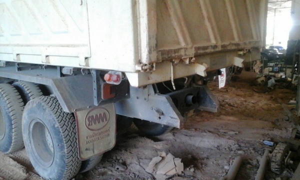 รถฮีโน่ 10 ล้อดั้ม 344 แรงม้า. ปี 56 ( รถวิ่ง 5x,xxx กม. ) สนใจติดต่อ 081 - 6079515 รถฮีโน่ 10 ล้อดั้ม 344 แรงม้า. ปี 56 ( รถวิ่ง 5x,xxx กม. ) สนใจติดต่อ 081 - 6079515