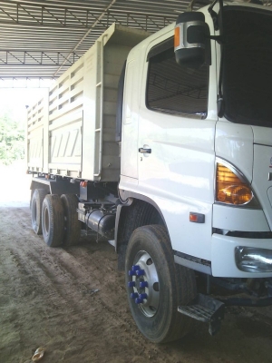 รถฮีโน่ 10 ล้อดั้ม 344 แรงม้า. ปี 56 ( รถวิ่ง 5x,xxx กม. ) สนใจติดต่อ 081 - 6079515 รถฮีโน่ 10 ล้อดั้ม 344 แรงม้า. ปี 56 ( รถวิ่ง 5x,xxx กม. ) สนใจติดต่อ 081 - 6079515