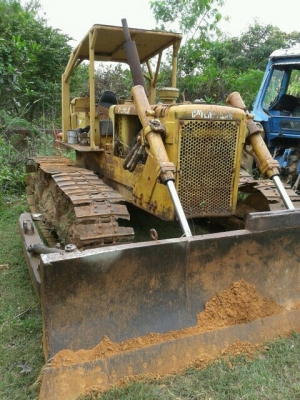 ขายรถแทรกเตอร์D5Eมือสองสถาพดีพร้อมใช้งาน