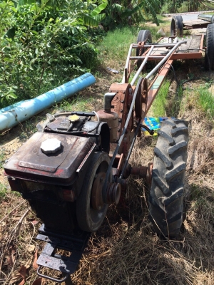 ญาติฝากขาย มีรถไถ่นาพร้อมพ่วง  และ เครื่องตามรูป