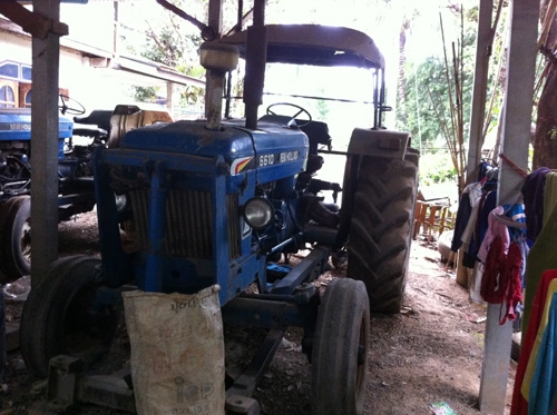 FORD 6600 พร้อมใบดันหน้า ผานหลัง ติดต่อ 081-122-9104
