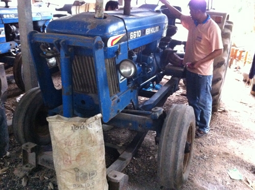 FORD 6600 พร้อมใบดันหน้า ผานหลัง ติดต่อ 081-122-9104