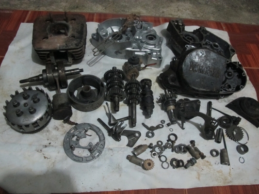 ขายเครื่อง DT 125 เครื่องกดลง  ราคา 2000 พร้อมส่งด่วน!!!