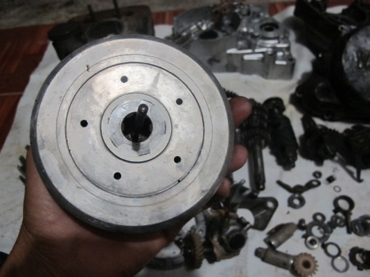 ขายเครื่อง DT 125 เครื่องกดลง  ราคา 2000 พร้อมส่งด่วน!!!