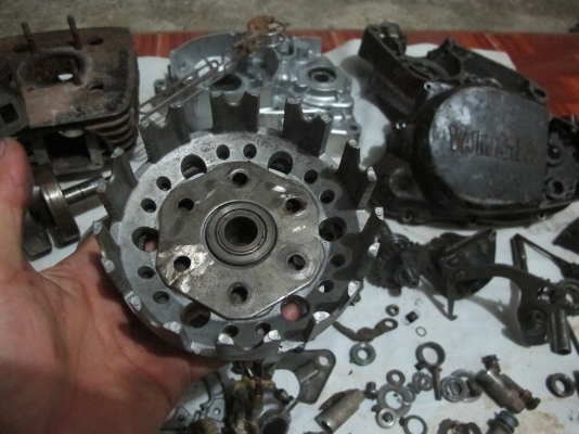 ขายเครื่อง DT 125 เครื่องกดลง  ราคา 2000 พร้อมส่งด่วน!!!