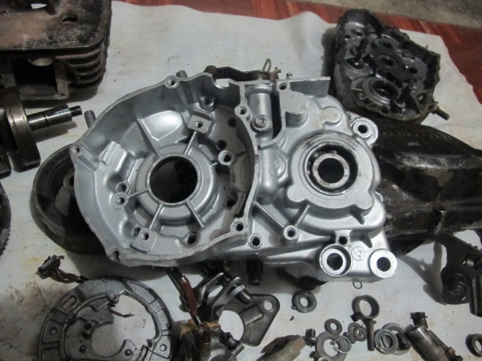 ขายเครื่อง DT 125 เครื่องกดลง  ราคา 2000 พร้อมส่งด่วน!!!