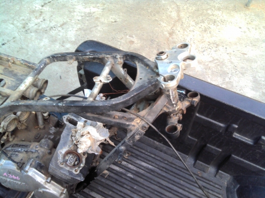 ขายซาก HONDA CB750 สภาพตามรูป มีหน้าเล่มครับ 9500 ขายซาก HONDA CB750 สภาพตามรูป มีหน้าเล่มครับ 9500