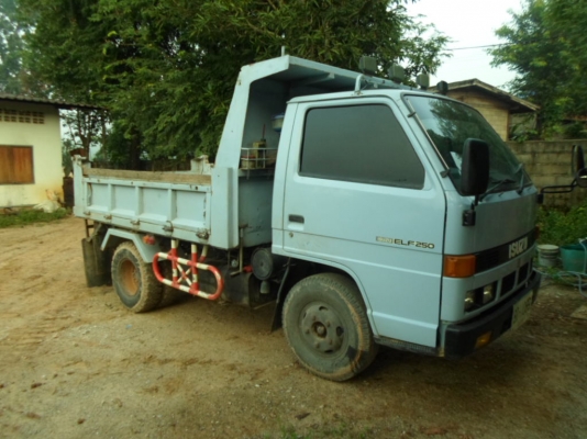 ขายรถ6ล้อดั้มNPR 255000