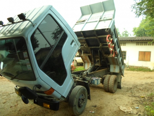 ขายรถ6ล้อดั้มNPR 255000