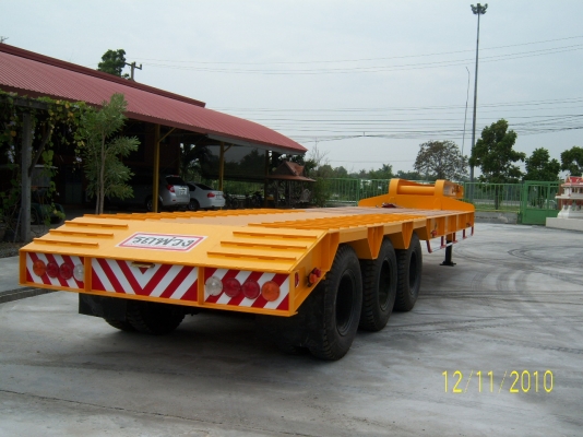 LOW BED 3 เพลาพื้นปิด รับจ้างขนส่งเครื่องจักรหนัก หรือพร้อมขาย รถสภาพดีมาก
