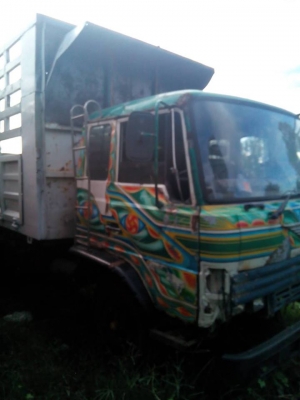 ขายดั้มคัชซีหน้ายาว หัวF17 เครื่องISUZU 165แรง ช่วงล่างFUSO  สภาพพร้อมใช้ มีเล่มทะเบียน สนใจโทร090-8588220คุณนะ ID:narong498 หรือwww.truck.in.th/498 FB:ณรงค์ ซื้อขายรถมือสอง