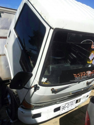 ขาย6ล้อHINOFB2WGLA เครื่องWO4D 120 แรงตู้แห้งยาว5เมตรพร้อมใช้