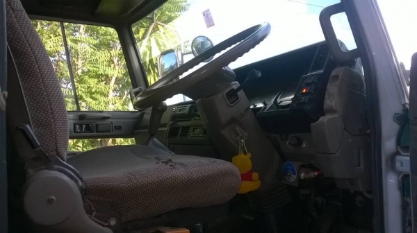 ขาย 6 ล้อดั้ม ยาง 900 เครื่อง 6BF1 185 แรงม้า เฟืองท้ายใหญ่ ดั้มต่อใหม่ เบรคทิฟฟี่  เพาวเวอร์ แอร์เย็น ทะเบียนพร้อมครับ