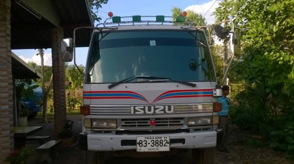 ขาย 6 ล้อดั้ม ยาง 900 เครื่อง 6BF1 185 แรงม้า เฟืองท้ายใหญ่ ดั้มต่อใหม่ เบรคทิฟฟี่  เพาวเวอร์ แอร์เย็น ทะเบียนพร้อมครับ