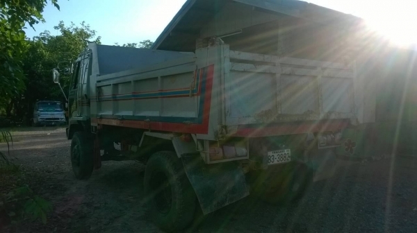 ขาย 6 ล้อดั้ม ยาง 900 เครื่อง 6BF1 185 แรงม้า เฟืองท้ายใหญ่ ดั้มต่อใหม่ เบรคทิฟฟี่  เพาวเวอร์ แอร์เย็น ทะเบียนพร้อมครับ