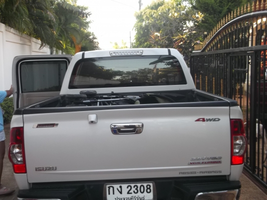 ขาย izuzu D-max 3.0 4WD 4 ประตู I-TEQ VGS Turbo LS ขาย izuzu D-max 3.0 4WD 4 ประตู I-TEQ VGS Turbo LS