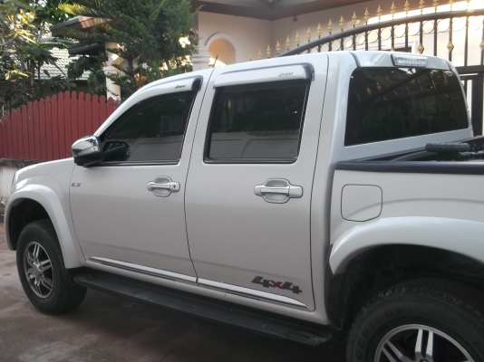 ขาย izuzu D-max 3.0 4WD 4 ประตู I-TEQ VGS Turbo LS