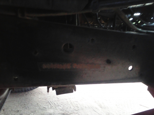 หกล้อ อีซูซุ NQR 115 แรง(รถหัางรุ่นพิเศษคัสซีใหญ่)รถสภาพดีพร้อมลุย เอกสารพร้อมโอน