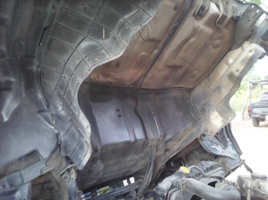 หกล้อ อีซูซุ NQR 115 แรง(รถหัางรุ่นพิเศษคัสซีใหญ่)รถสภาพดีพร้อมลุย เอกสารพร้อมโอน