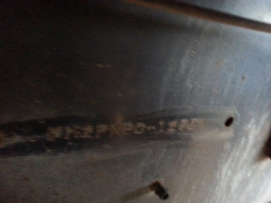 รถฮีโน่ 10 ล้อดั้ม 320 แรงม้า. ปี 49  สนใจติดต่อ 081 - 6079515