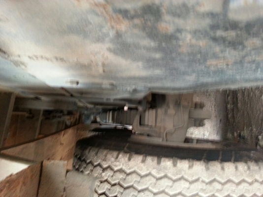 รถฮีโน่ 10 ล้อดั้ม 320 แรงม้า. ปี 49  สนใจติดต่อ 081 - 6079515