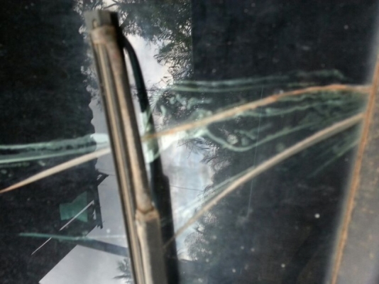 รถฮีโน่ 10 ล้อดั้ม 320 แรงม้า. ปี 49  สนใจติดต่อ 081 - 6079515