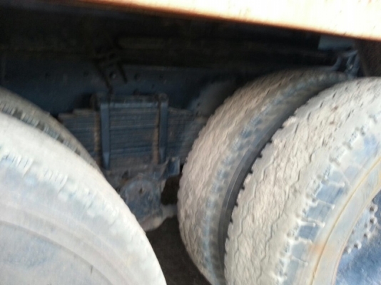 รถฮีโน่ 10 ล้อดั้ม 320 แรงม้า. ปี 49  สนใจติดต่อ 081 - 6079515