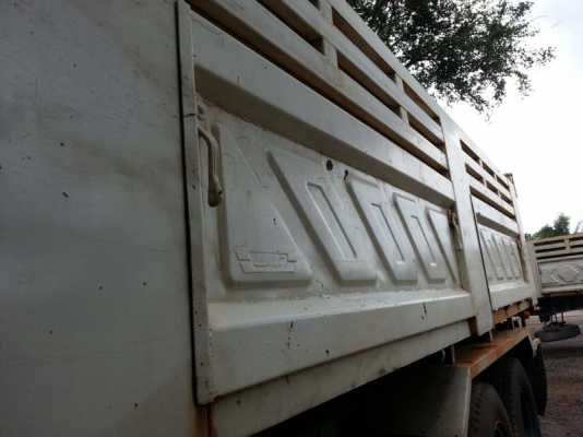 รถฮีโน่ 10 ล้อดั้ม 320 แรงม้า. ปี 49  สนใจติดต่อ 081 - 6079515