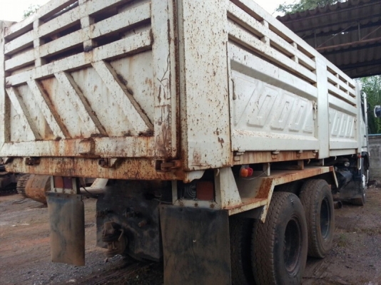 รถฮีโน่ 10 ล้อดั้ม 320 แรงม้า. ปี 49  สนใจติดต่อ 081 - 6079515