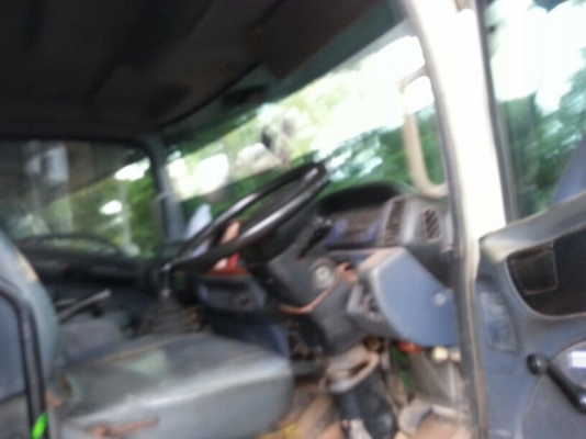 รถฮีโน่ 10 ล้อดั้ม 320 แรงม้า. ปี 49  สนใจติดต่อ 081 - 6079515