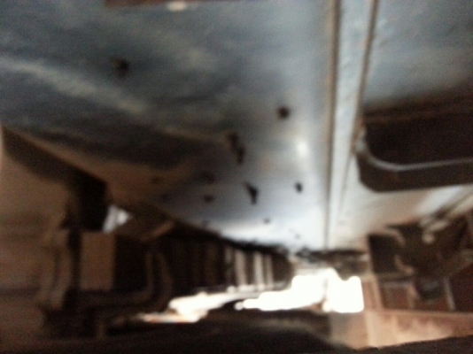 รถฮีโน่ 10 ล้อดั้ม 320 แรงม้า. ปี 49  สนใจติดต่อ 081 - 6079515