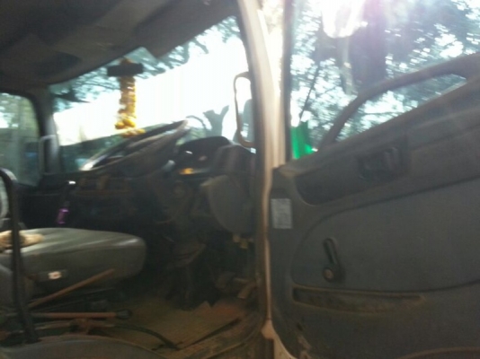 รถฮีโน่ 10 ล้อดั้ม 320 แรงม้า. ปี 49  สนใจติดต่อ 081 - 6079515