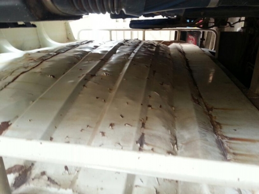 รถฮีโน่ 10 ล้อดั้ม 320 แรงม้า. ปี 49  สนใจติดต่อ 081 - 6079515