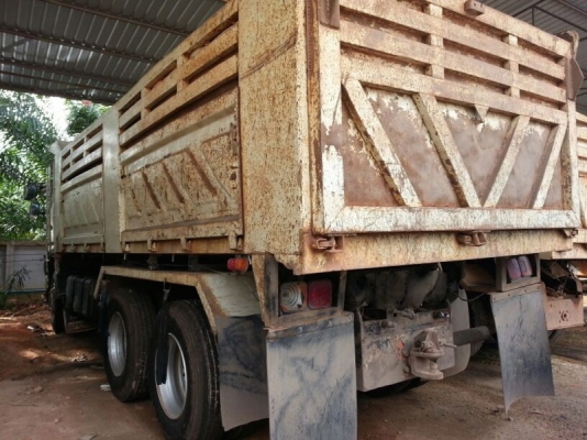 รถฮีโน่ 10 ล้อดั้ม 320 แรงม้า. ปี 49  สนใจติดต่อ 081 - 6079515