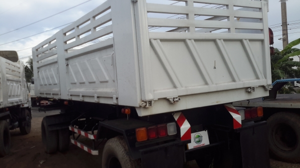 หางพ่วงดั้มท์สามมิตร สองคาน ปี 46