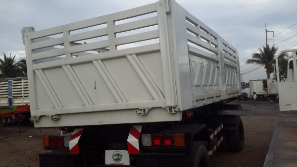 หางพ่วงดั้มท์สามมิตร สองคาน ปี 46