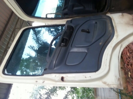 รถฮีโน่ 10 ล้อดั้ม 320 แรงม้า. ปี 49  สนใจติดต่อ 081 - 6079515