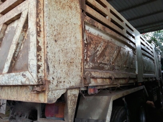 รถฮีโน่ 10 ล้อดั้ม 320 แรงม้า. ปี 49  สนใจติดต่อ 081 - 6079515