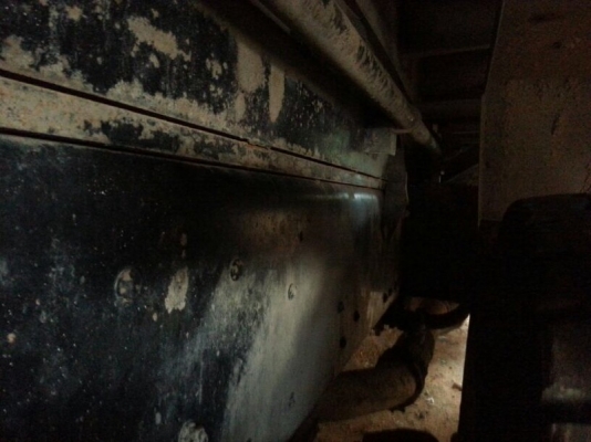 รถฮีโน่ 10 ล้อดั้ม 320 แรงม้า. ปี 49  สนใจติดต่อ 081 - 6079515